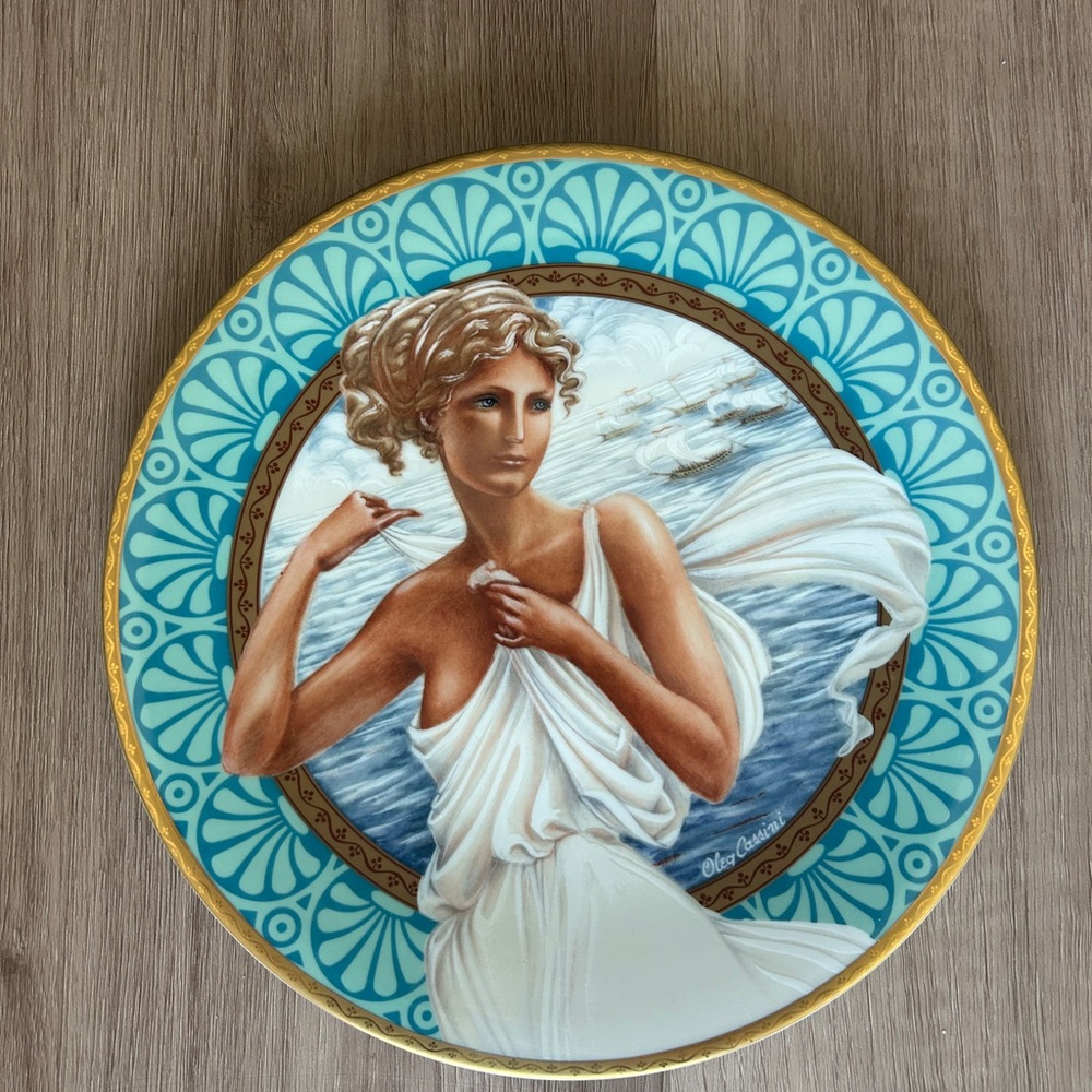 Oleg Cassini Helen of Troy Decorative Plate